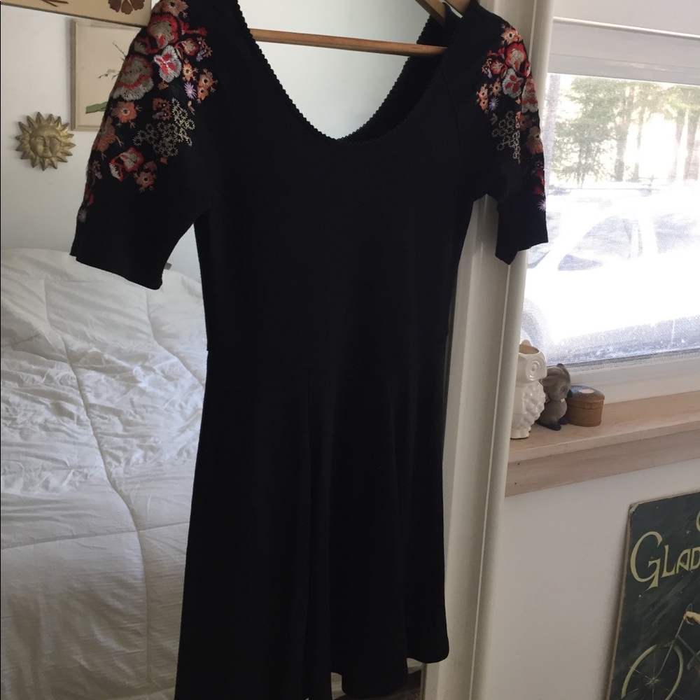 Free People Garden Embroidered Sleeve Dress - Picture 3 of 6